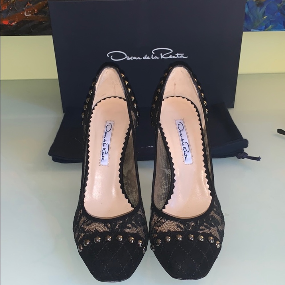 Oscar de la Renta Black Lace & Suede Pumps w/Studs - Picture 2 of 10